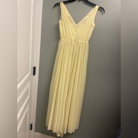 size 1-2 only worn once pale yellow - Picture 2 of 2